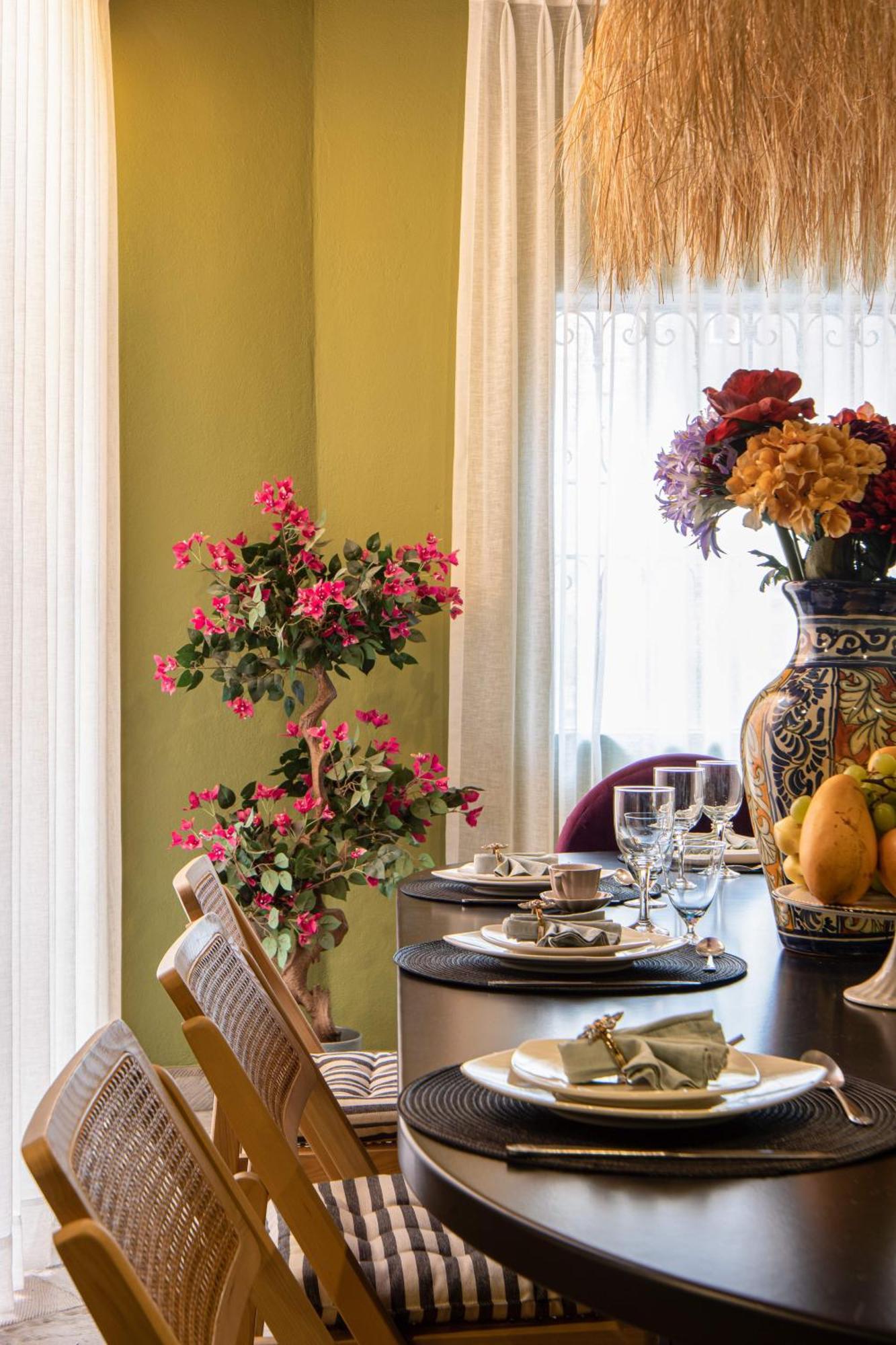 Elysian Deco - A Kaleidoscope Of Color Apartamento